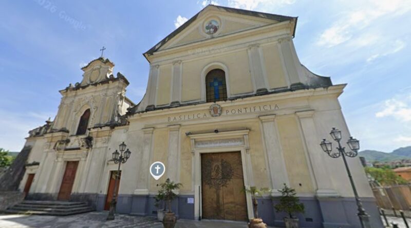Chiesa PONTIFICIA DI SANTA MARIA INCORONATA DELL'OLMO CAVA DE' TIRRENI