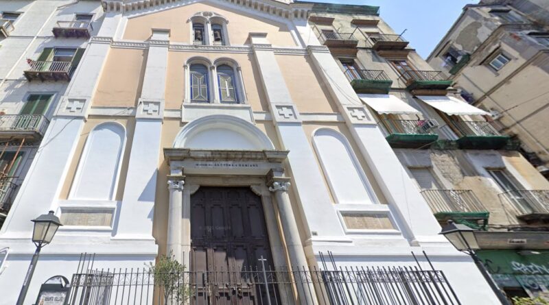 foto SANTI COSMA E DAMIANO A PORTA NOLANA NAPOLI