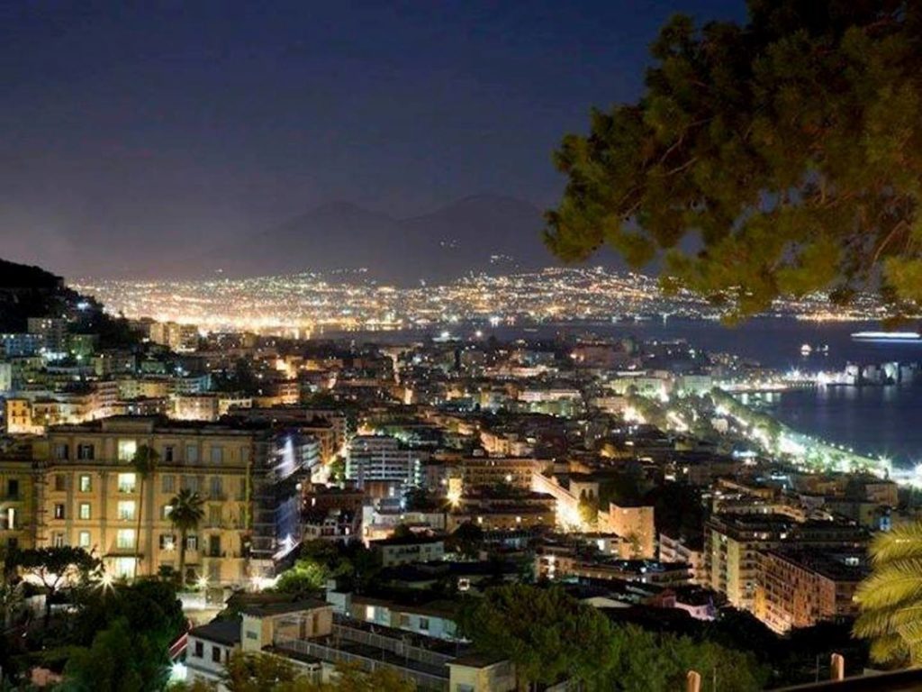 how long to spend at via petrarca bahia orla napoli wide panoramic view of the bay and mount vesuvius at twilight
